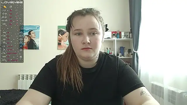 Snapshot of Light_Luna chatting on 11, 2, 2025 Light Luna online show from 11, 2, 2025