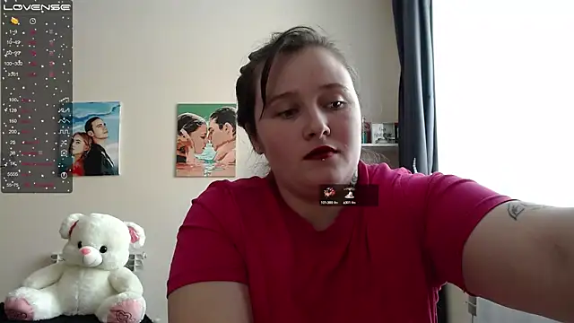 Snapshot of Light_Luna chatting on 14, 2, 2025 Light Luna online show from 14, 2, 2025