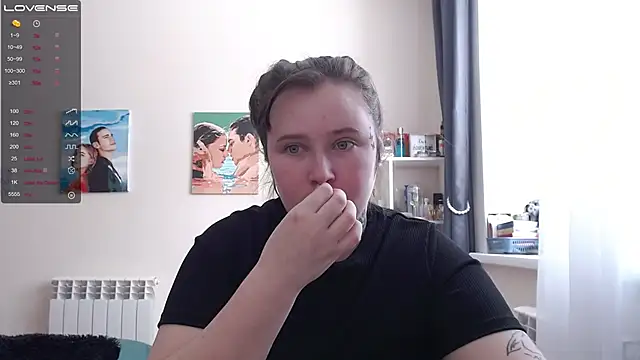 Snapshot of Light_Luna chatting on 15, 2, 2025 Light Luna online show from 15, 2, 2025