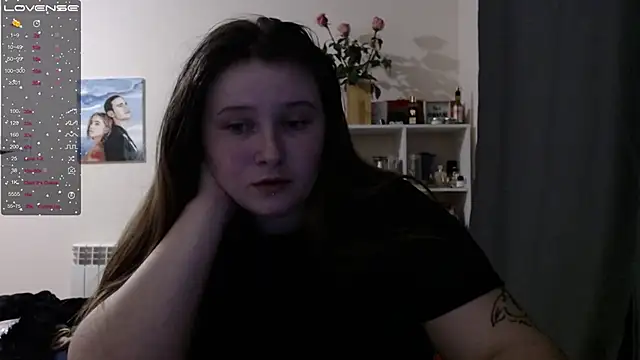 Snapshot of Light_Luna chatting on 19, 2, 2025 Light Luna online show from 19, 2, 2025