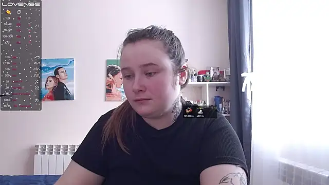 Snapshot of Light_Luna chatting on 27, 2, 2025 Light Luna online show from 27, 2, 2025