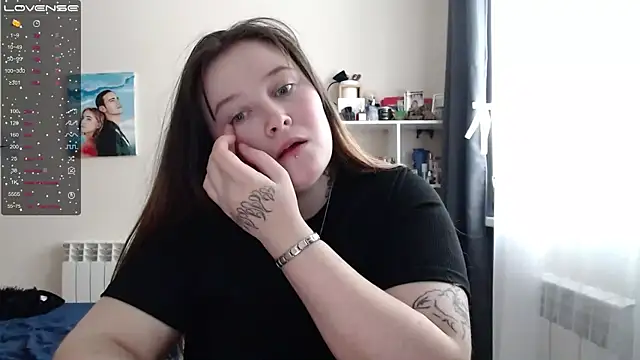 Snapshot of Light_Luna chatting on 27, 2, 2025 Light Luna online show from 27, 2, 2025