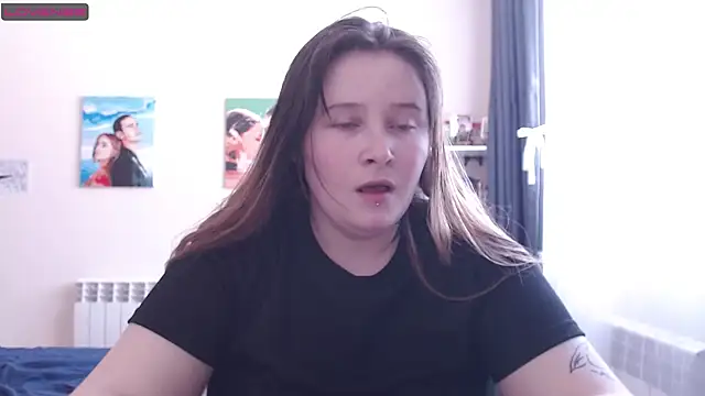 Snapshot of Light_Luna chatting on 3, 3, 2025 Light Luna online show from 3, 3, 2025