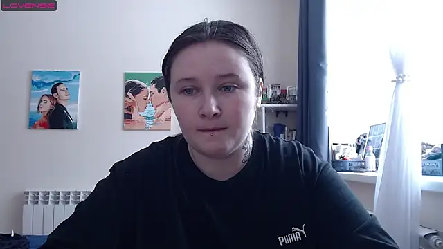 Snapshot of Light_Luna chatting on 7, 3, 2025 Light Luna online show from 7, 3, 2025