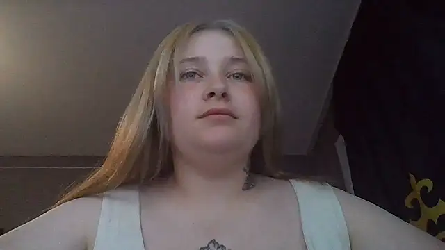 Snapshot of Light_Luna chatting on 27, 6, 2026 Light Luna online show from 27, 6, 2026