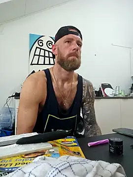 Snapshot of eltoulou chatting on 29, 3, 2026 eltoulou online show from 29, 3, 2026