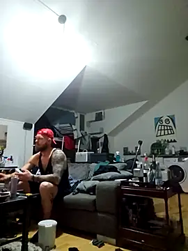 Snapshot of eltoulou chatting on 1, 4, 2026 eltoulou online show from 1, 4, 2026