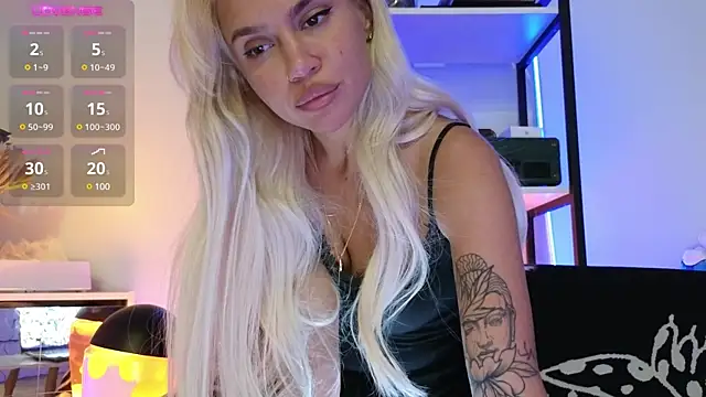 Snapshot of Alice_omg chatting on 6, 12, 2024 Alice omg online show from 6, 12, 2024