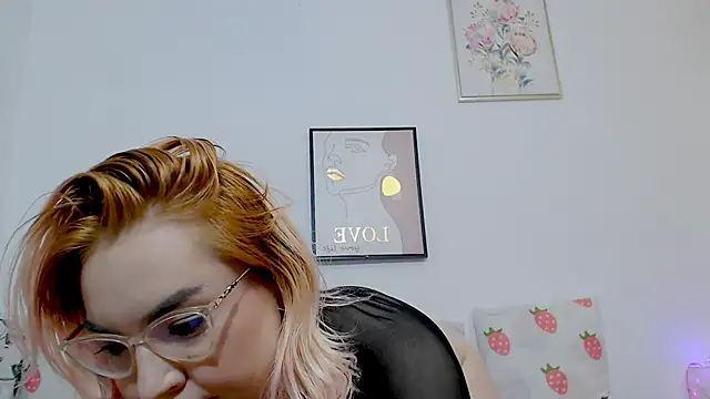 Catlady333 online show from 9, 9, 2025