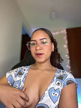 Snapshot of gretta_kler1 chatting on 10, 12, 2024 gretta kler1 online show from 10, 12, 2024