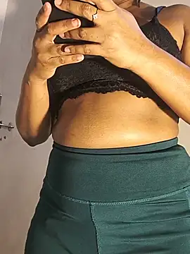 FANTASY QUEEN 07 online show from 28, 5, 2026