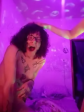 SuccubusTatuada online show from 4, 2, 2026