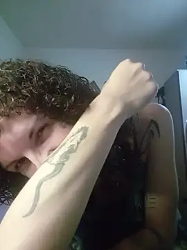 Snapshot of SuccubusTatuada chatting on 22, 3, 2026 SuccubusTatuada online show from 22, 3, 2026