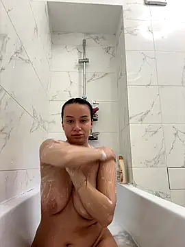 deliaroyal online show from 5, 10, 2025