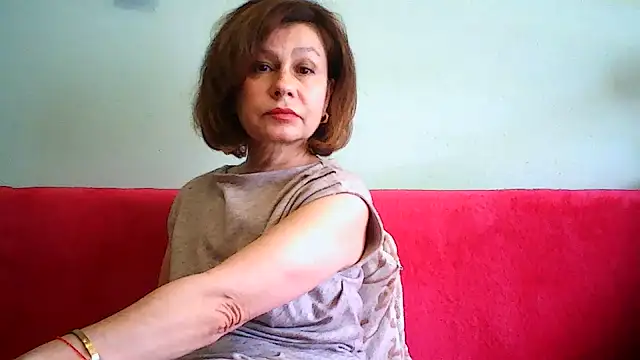 Snapshot of Mat_Elenore chatting on 7, 6, 2026 Mat Elenore online show from 7, 6, 2026