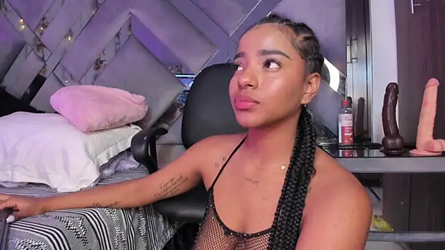 Iris hott1 online show from 17, 1, 2025