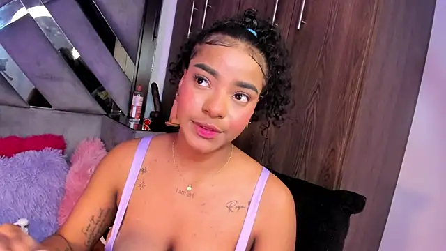 Iris hott1 online show from 29, 1, 2025