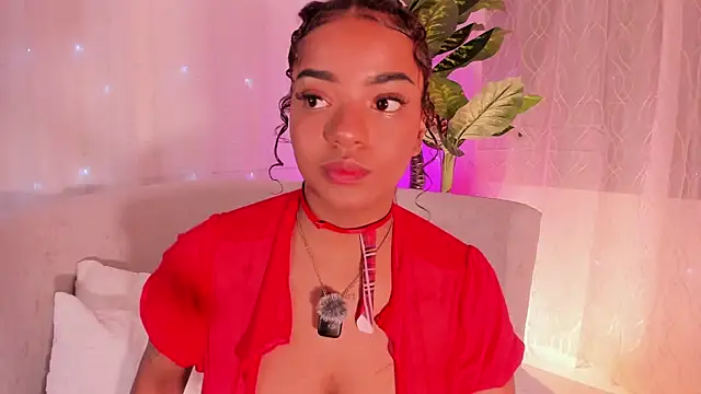 Snapshot of Iris_hott1 chatting on 11, 10, 2025 Iris hott1 online show from 11, 10, 2025