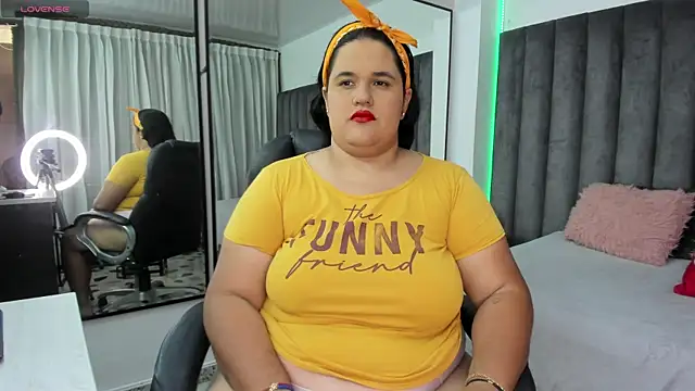 Snapshot of natalia_curvy1 chatting on 26, 12, 2024 natalia curvy1 online show from 26, 12, 2024