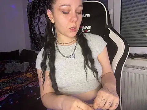 Snapshot of kinkygirl420x chatting on 30, 1, 2025 kinkygirl420x online show from 30, 1, 2025
