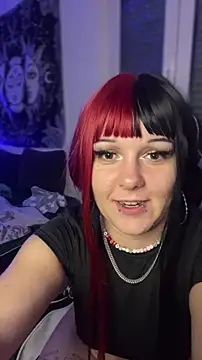 Snapshot of kinkygirl420x chatting on 9, 10, 2025 kinkygirl420x online show from 9, 10, 2025