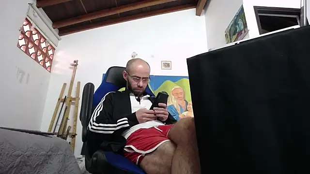 Snapshot of FurryLatinArtist chatting on 21, 1, 2025 FurryLatinArtist online show from 21, 1, 2025