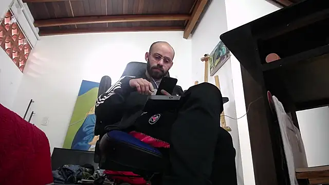 Snapshot of FurryLatinArtist chatting on 11, 2, 2025 FurryLatinArtist online show from 11, 2, 2025