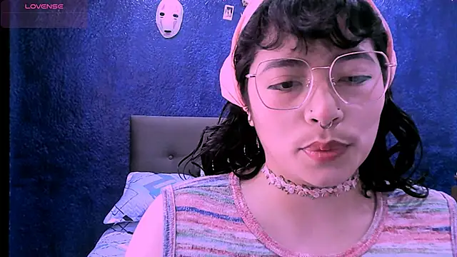 NinaYellow online show from 23, 9, 2025