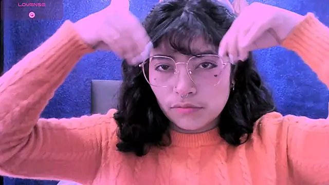 NinaYellow online show from 24, 9, 2025