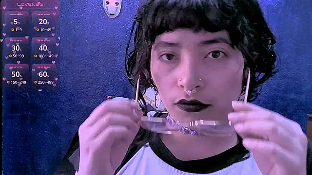 NinaYellow online show from 23, 4, 2026