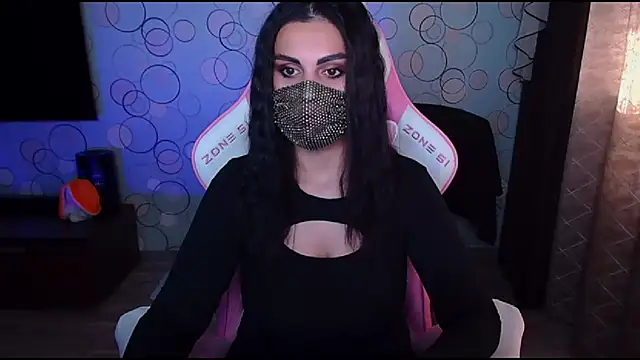 Snapshot of __Yasmina__ chatting on 3, 10, 2025 Yasmina online show from 3, 10, 2025