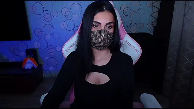 Snapshot of __Yasmina__ chatting on 6, 10, 2025 Yasmina online show from 6, 10, 2025