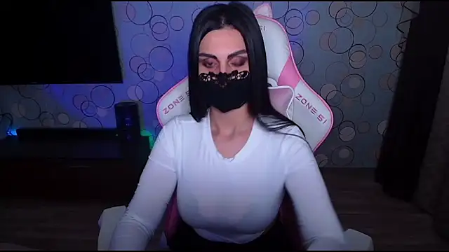 Snapshot of __Yasmina__ chatting on 22, 7, 2026 Yasmina online show from 22, 7, 2026