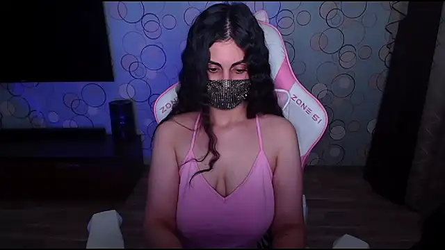 Snapshot of __Yasmina__ chatting on 26, 7, 2026 Yasmina online show from 26, 7, 2026