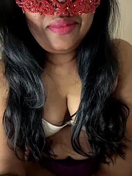 Snapshot of Shasha_X chatting on 6, 11, 2025 Shasha X online show from 6, 11, 2025