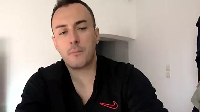 Snapshot of mainnrd chatting on 8, 10, 2025 mainnrd online show from 8, 10, 2025