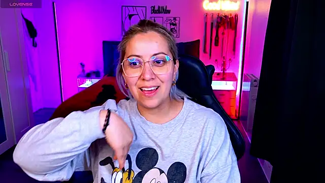 blackwidow s1 online show from 24, 4, 2026