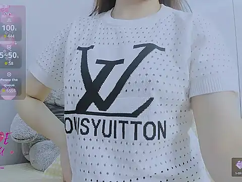 Linh diudang online show from 19, 10, 2025