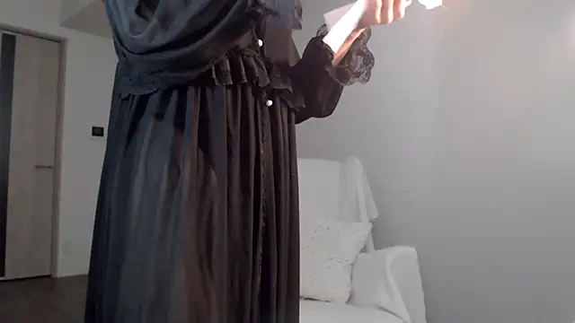 Lily 0000 online show from 16, 1, 2025