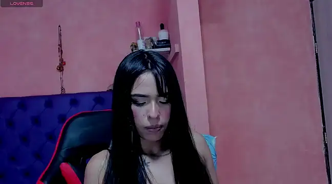 Cloeandtyfanny online show from 16, 12, 2024