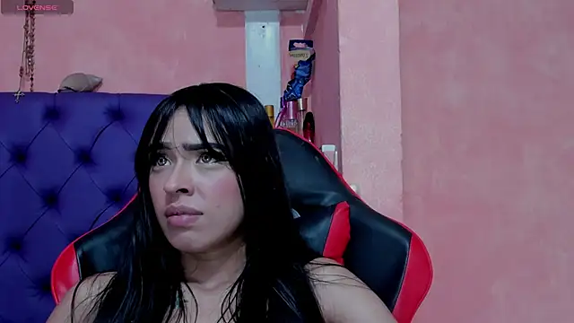 Cloeandtyfanny online show from 20, 1, 2025