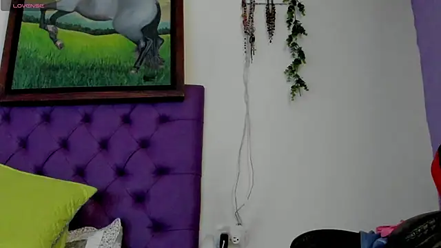 Cloeandtyfanny online show from 27, 6, 2026