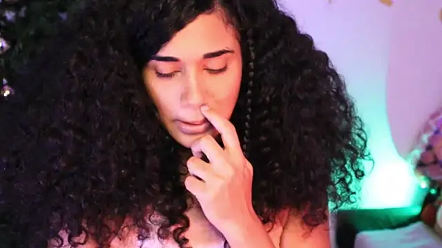 Mysensualbrunette1 online show from 6, 12, 2024