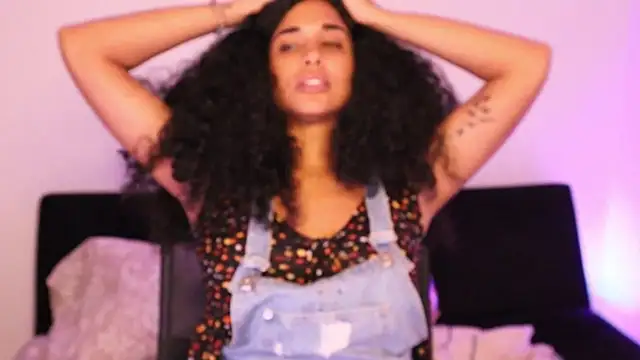 Mysensualbrunette1 online show from 17, 12, 2024