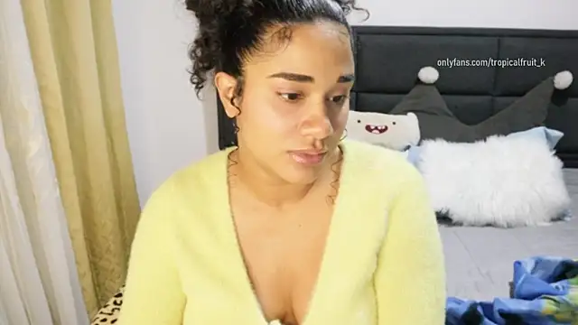 Mysensualbrunette1 online show from 22, 12, 2025