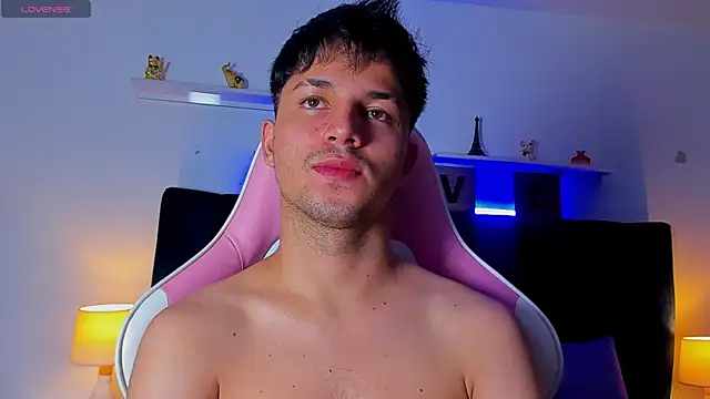 Issac james  online show from 14, 10, 2025