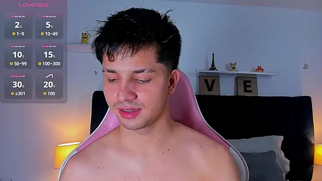 Snapshot of Issac_james_ chatting on 10, 1, 2026 Issac james online show from 10, 1, 2026