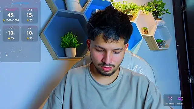 Snapshot of Issac_james_ chatting on 10, 3, 2026 Issac james online show from 10, 3, 2026