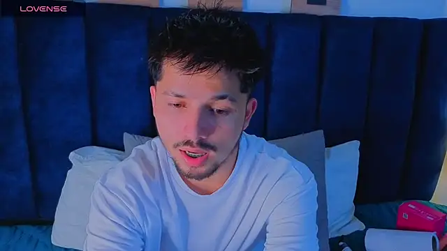 Snapshot of Issac_james_ chatting on 27, 3, 2026 Issac james online show from 27, 3, 2026