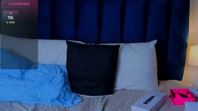 Snapshot of Issac_james_ chatting on 9, 4, 2026 Issac james online show from 9, 4, 2026